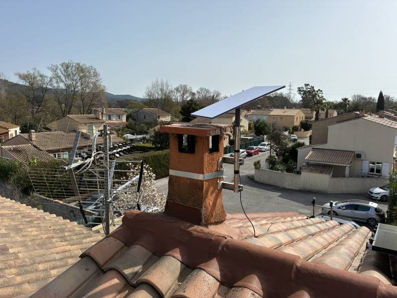 Installation experte de parabole Starlink pour internet haut débit par satellite à Toulon et dans le Var
